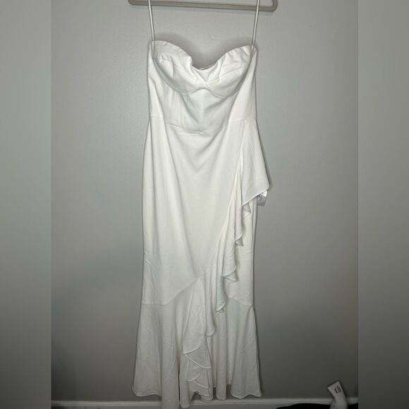 Dress The Population Paris Ruffle Strapless Mermaid Gown - Picture 5 of 5